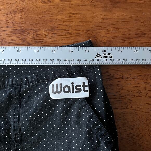 Chico's Women's L‎ Bermuda Shorts Polka Dot Stretch Utility Casual Preppy Summer - Picture 9 of 12